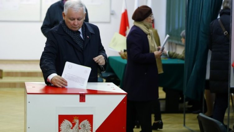 Качински гласува. Снимка: Ройтерс