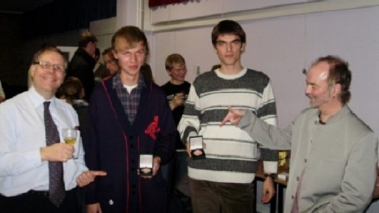 Снимка: Владо, вторият от дясно на лво, zapernik.com