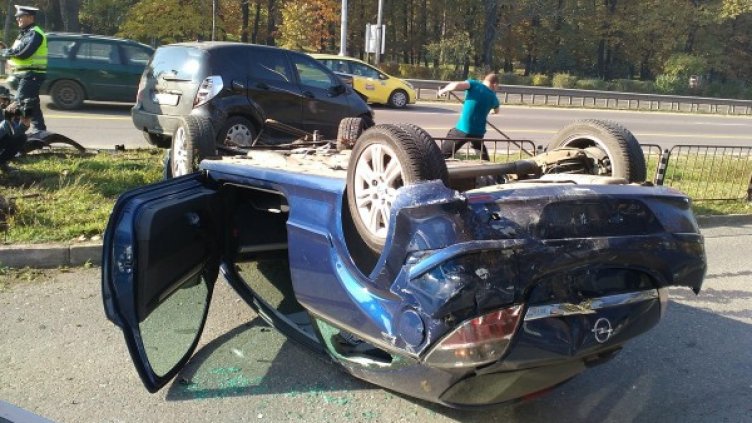 Катастрофата на "Цариградско" - заради водач без книжка