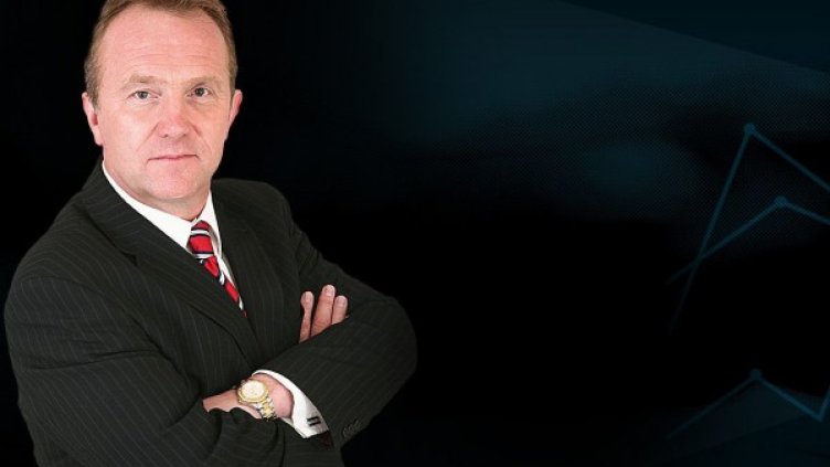 Клиентът има 3 мозъка, не само 1