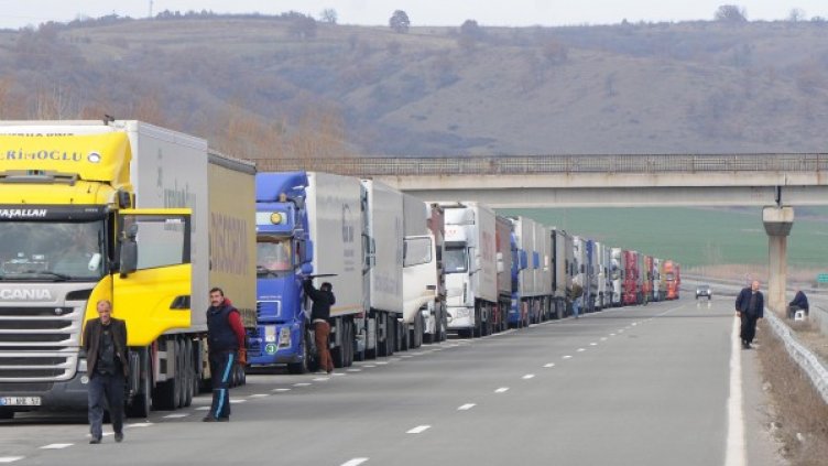 Затегнатият контрол по границите ни остава