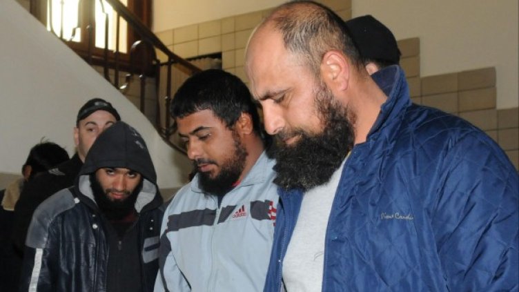 Част от пазарджишките роми, обвинени в радикален ислям. Снимка: архив, Булфото