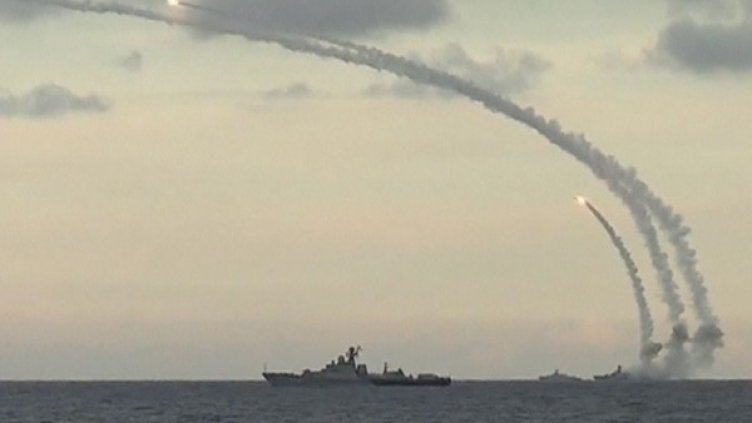 Бомби, разрушения, взривени нефтени находища, жертви...