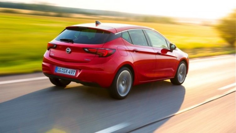 Новата Astra е първият модел, който ще използва метода WLTP. Снимка: Opel