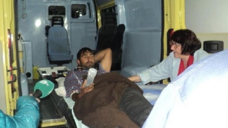 Отровеният Николай още не може да осъзнае случилото се. Снимка: 24 часа