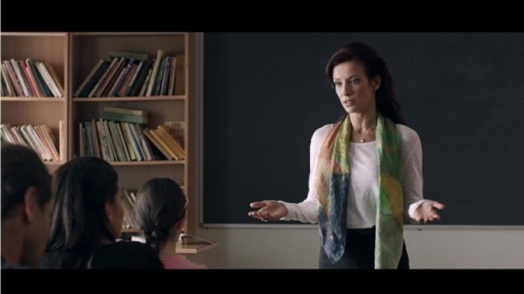 Яна Маринова в "11 А". Снимка: Златна роза