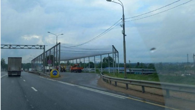Защитиха пътя към резиденцията на Путин във Валдай с мрежи против дронове