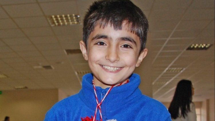 Закичиха деца имигранти с мартенички