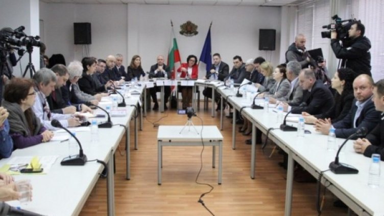 Държавата категорично: Няма нарушения в ски зона Банско