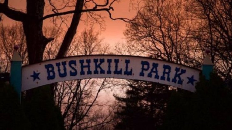 Там, където не хора, а призраци празнуват