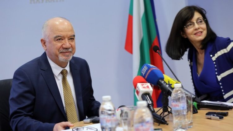 Новият зам.-министър проф. Иван Димов и Меглена Кунева. Снимка: БТА