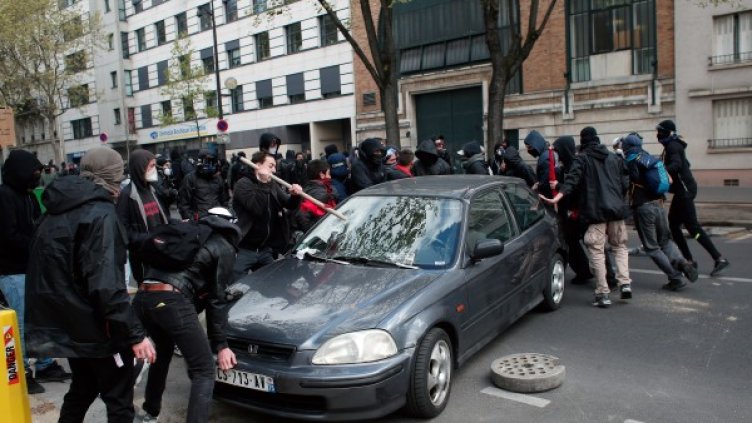 Младежки бунт в Париж &ndash; 24 души са в ареста