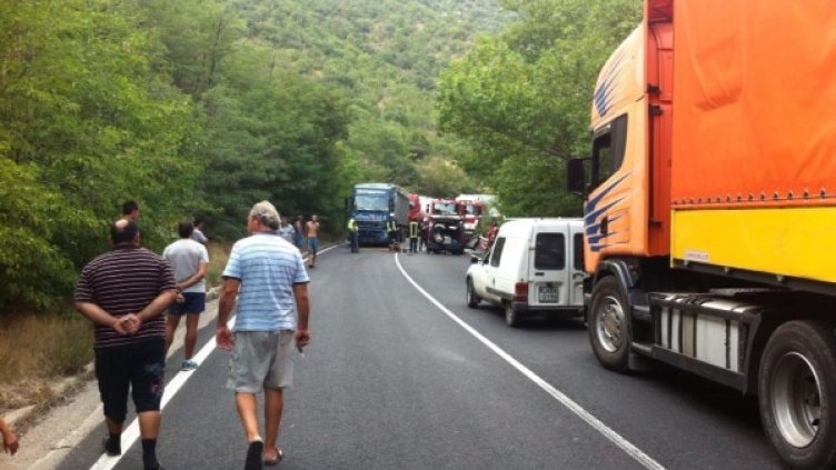 Катастрофите край Кресна – често срещана кървава гледка. Снимка: архив, Булфото