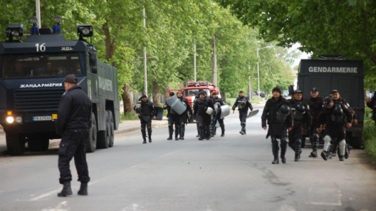 Полицията ще патрулира и тази вечер в Раднево. Снимка: Булфото