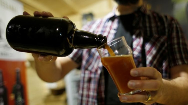 Русия бори алкохолизма, забрани "голямата" бира