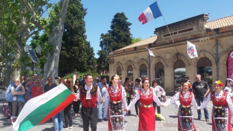 Снимка: www.ludi-mladi.com