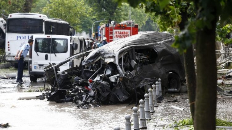 11 са жертвите от взрива в Истанбул