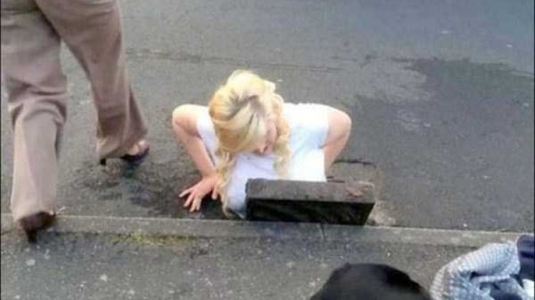 Вицове за блондинки, но в снимки