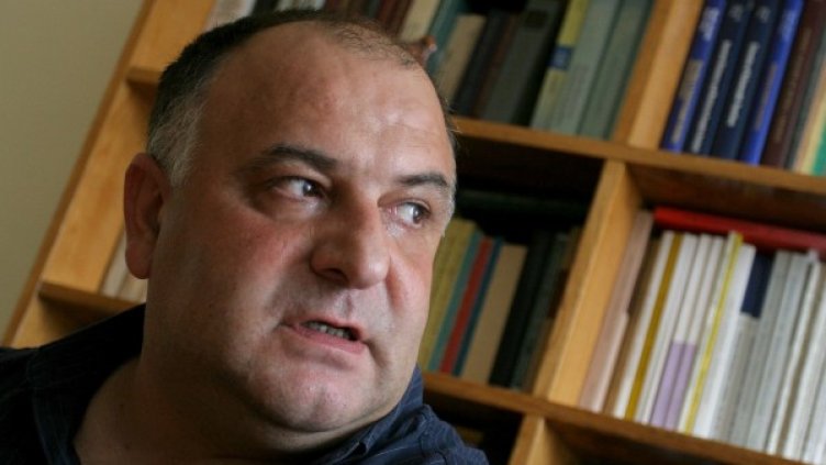 Проф. Николай Николов