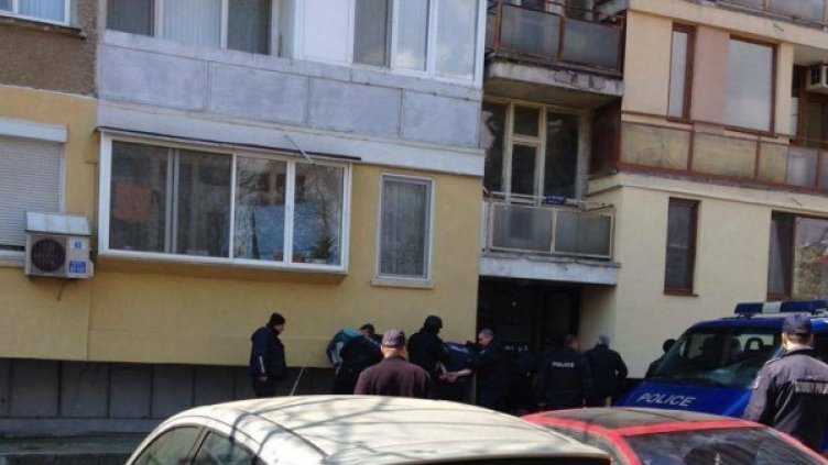 Блокът, където се разигра екшъна. Dnes.bg