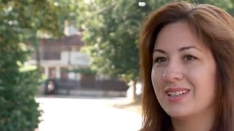 Майката Илияна, решила да запише възпитателката в детската градина. Снимка: Нова тв