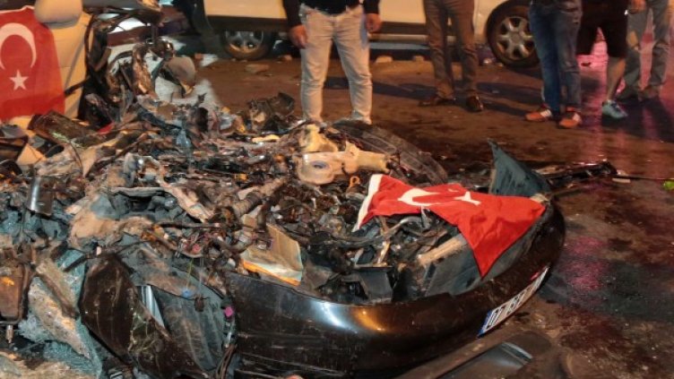 Танкове, автомати, знамена &ndash; сутринта след преврата