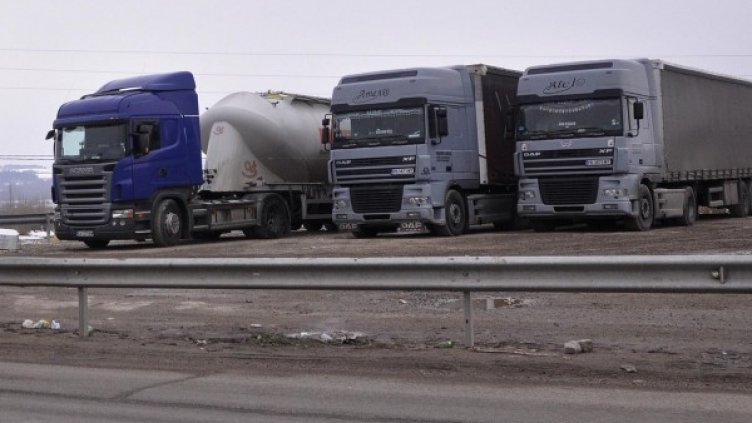 Отново спират ТИР-овете през почивните дни