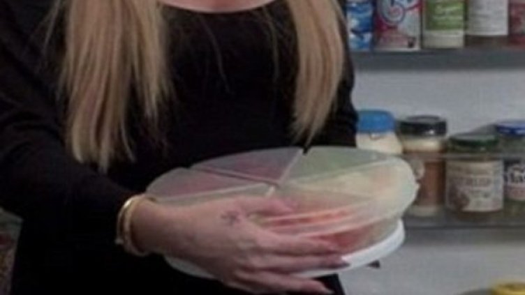 Снимка: khloewithak.com