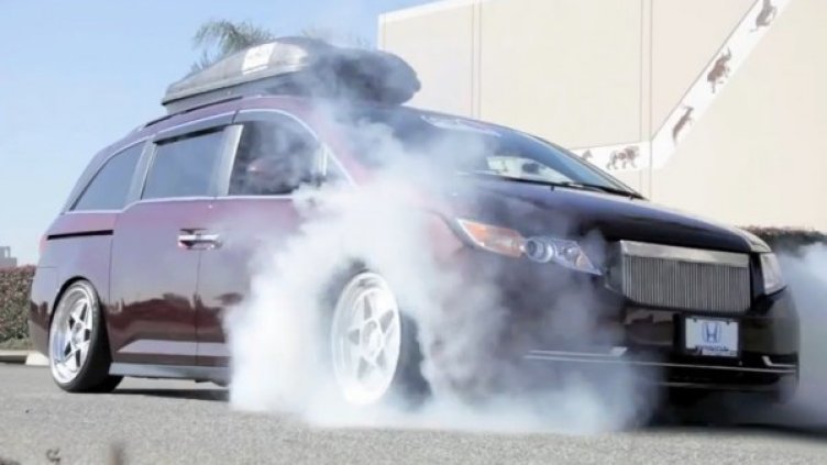 Снимка: Bisimoto Engineering