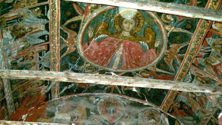 5 църкви, 2 манастира и то само на 12 кв. км. Къде е това?