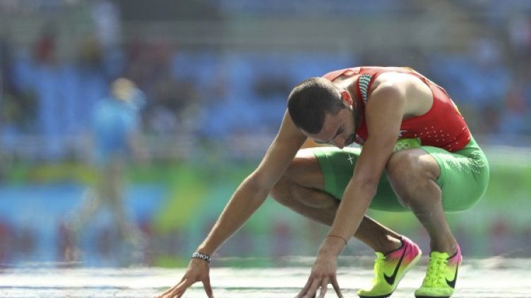 Митко Ценов заложи на уискито след провала в Рио. Снимка: Reuters