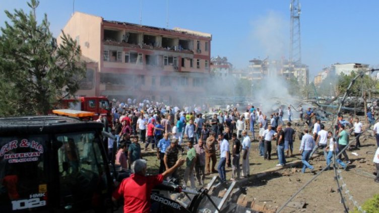 Трети взрив в Източна Турция, загинаха трима военни