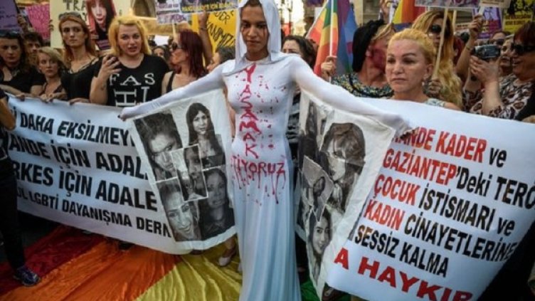 Протест срещу убийството на Ханде Кадер. Снимка: Twitter