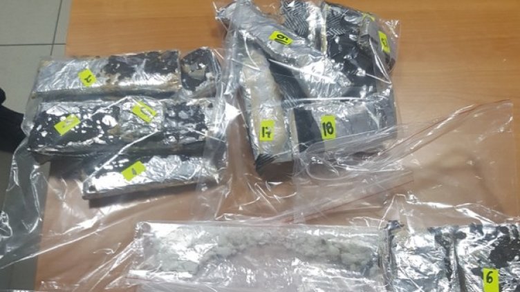 Кокаин за 2.5 млн. лв. е открит на Летище София