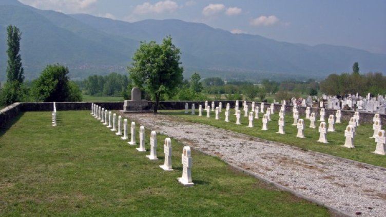 Възстановени от НИМ военни паметници. Снимка: НИМ