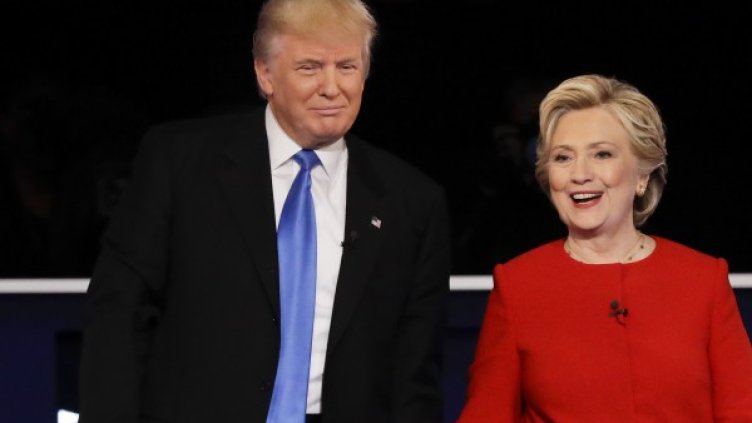 Тръмп и Клинтън на дебата. Снимка: БТА, архив