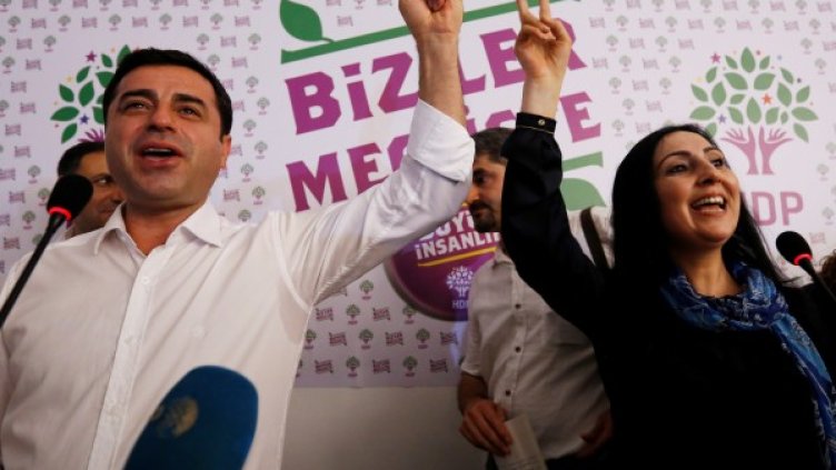Съпредседателите на партията Селяхаттин Демирташ и Фиген Юксекдаг Снимка: архив Reuters