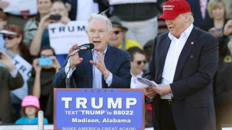 Джеф Сешънс и Доналд Тръмп. Снимка: архив, Reuters