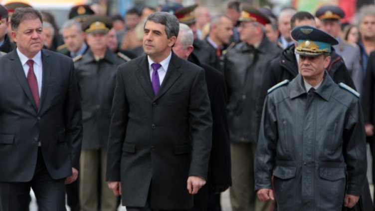 Ненчев, Плевнелиев и Попов. Снимка: БТА