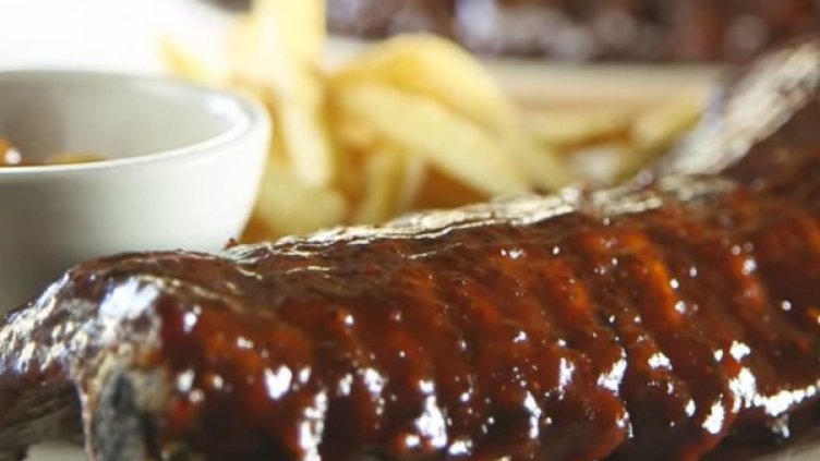 Снимки: Youtube