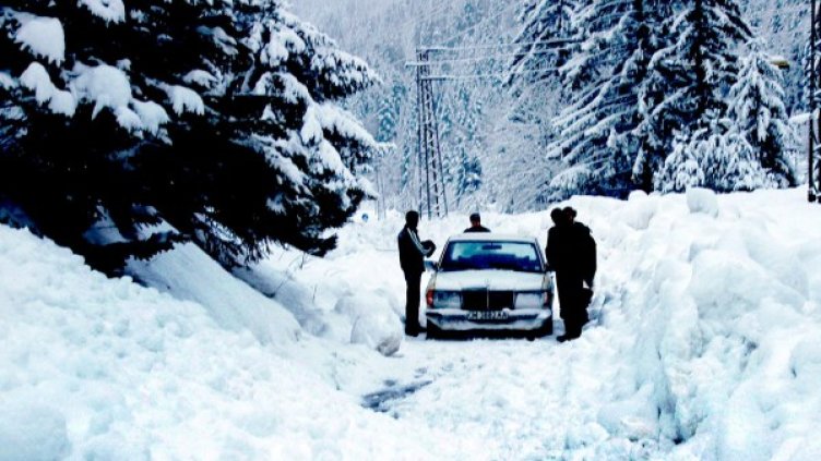 Сняг вали, вали... трупа. Къде колко навя?