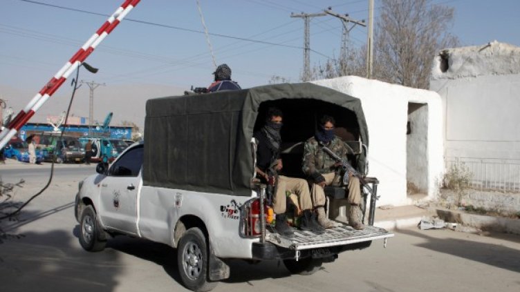 Най-малко 20 загинали при атентат на пазар в Пакистан