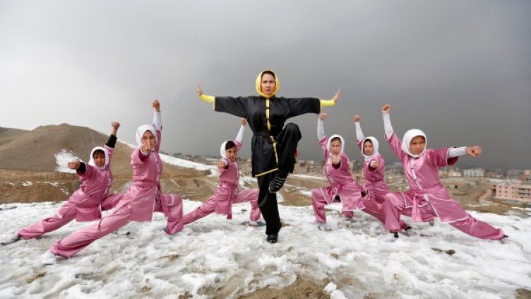 На хълм край Кабул... Нежна сила в бойните изкуства в Афганистан