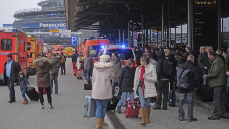 Евакуацията на летището в Хамбург. Снимка: БТА