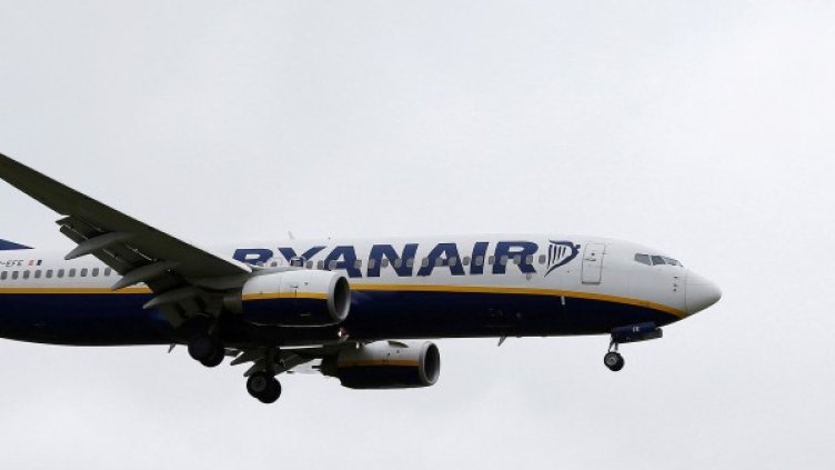 Спипаха пасажер с бомба, Ryanair му позволи да лети пак