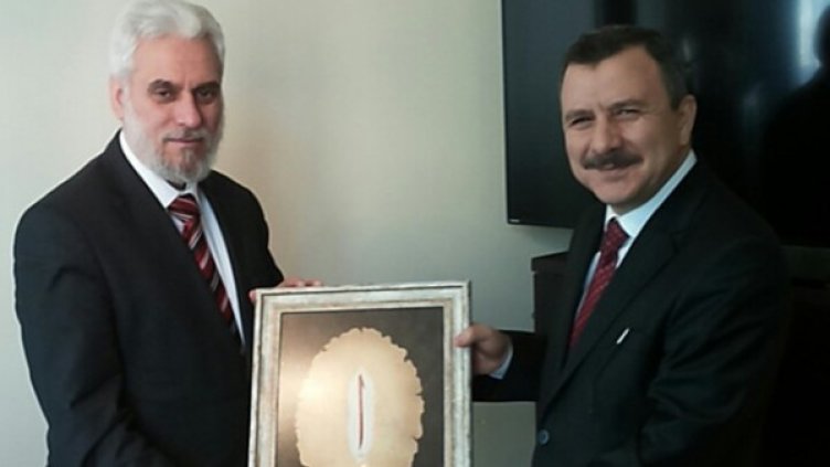 Главният мюфтия Мустафа Хаджи (вляво) с д-р Улви Ата, Снимка: 24 часа