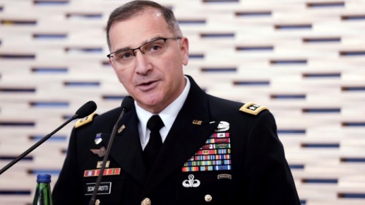 Ген. Скапароти. Снимка: Reuters