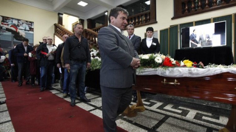 България се прости с Иван Абаджиев