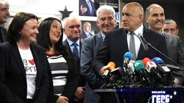 Този път Борисов ще заложи на мъжки преговорен екип. Снимка: Булфото, архив