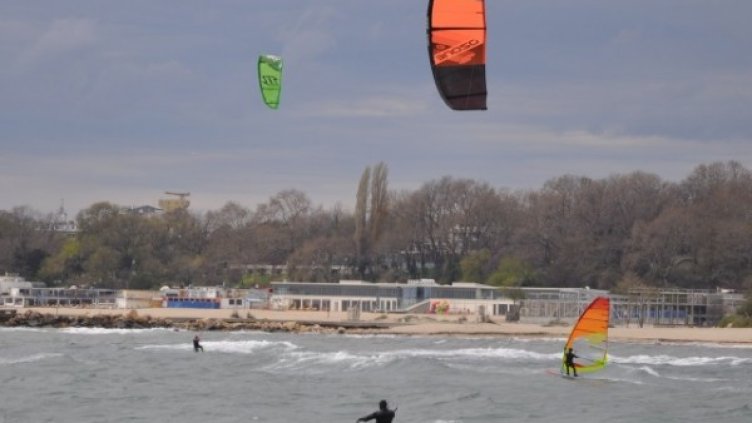 Снимка: Пламен Гутинов; Черно море